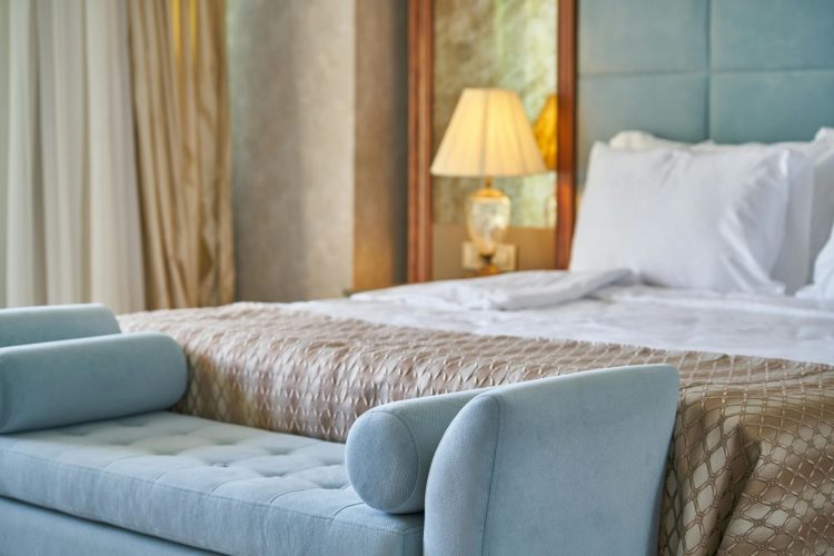 Transitional Bedroom Design: Balancing Comfort and Elegance